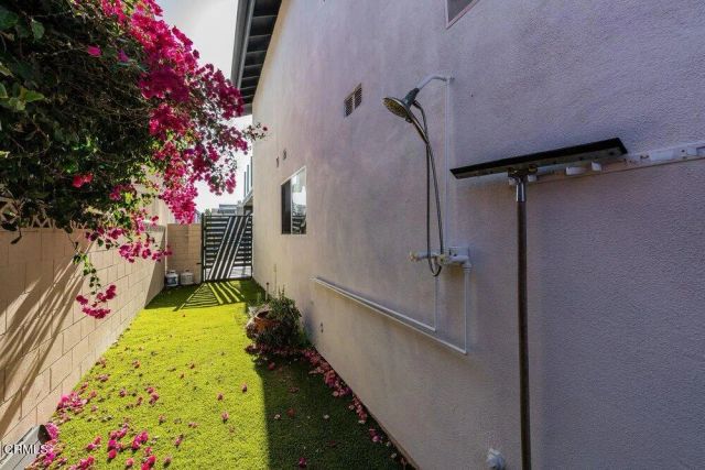 2431 Victoria Avenue, Oxnard, CA 93035
