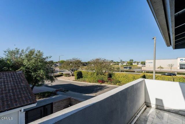 2431 Victoria Avenue, Oxnard, CA 93035