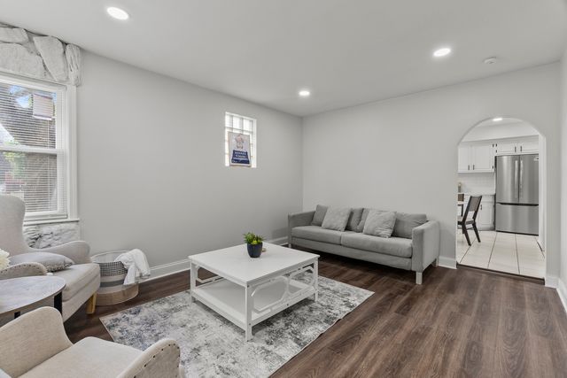 5101 W 32nd Place, Cicero, IL 60804
