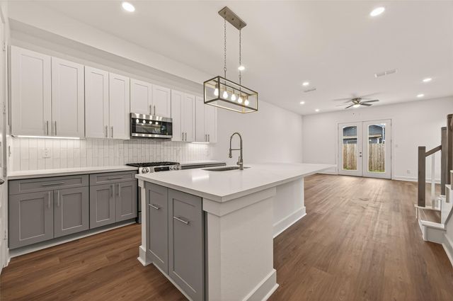 1502 Hussion Street, Houston, TX 77003