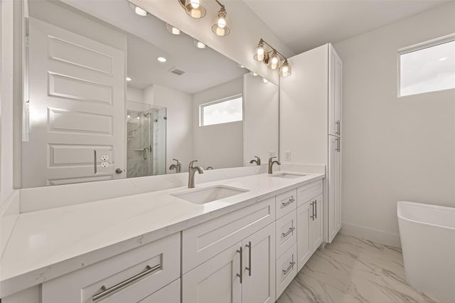 1502 Hussion Street, Houston, TX 77003