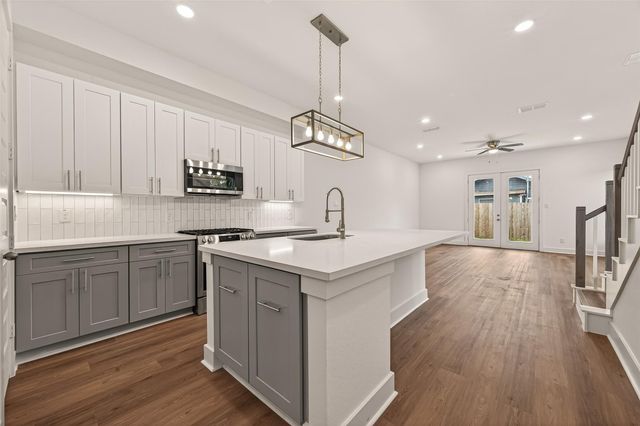 1502 Hussion Street, Houston, TX 77003