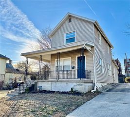 446 Montgall Avenue, Kansas City, MO 64124