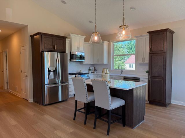 6062 Fuller Circle, Wyoming, MN 55092