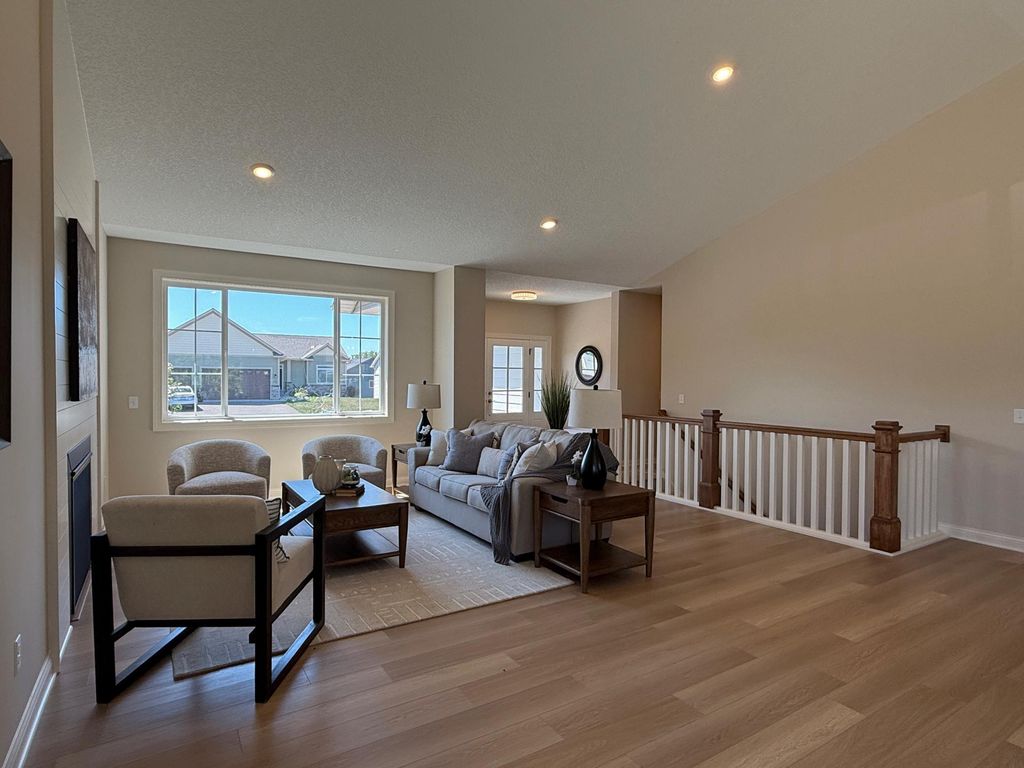 6062 Fuller Circle, Wyoming, MN 55092 — photo 5