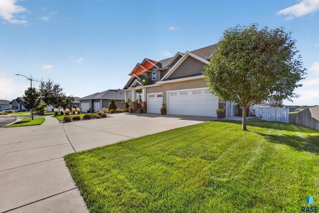 8324 E Water Wood St Street, Sioux Falls, SD 57110