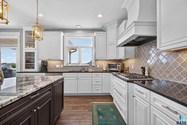 8324 E Water Wood St Street, Sioux Falls, SD 57110
