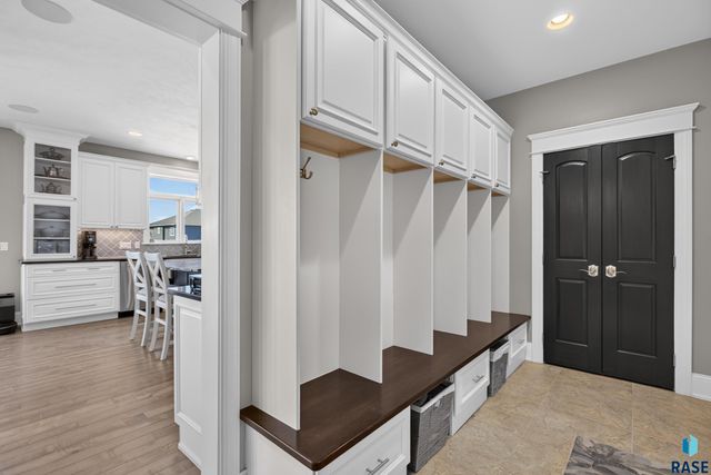 8324 E Water Wood St Street, Sioux Falls, SD 57110