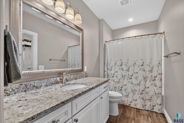 8324 E Water Wood St Street, Sioux Falls, SD 57110