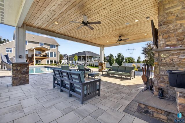 8324 E Water Wood St Street, Sioux Falls, SD 57110
