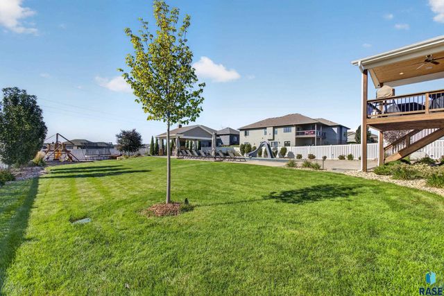 8324 E Water Wood St Street, Sioux Falls, SD 57110