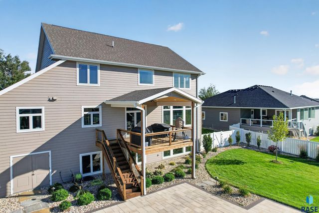 8324 E Water Wood St Street, Sioux Falls, SD 57110
