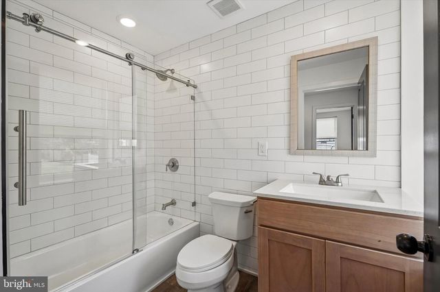 50 W FRONT ST, Bridgeport, PA 19405