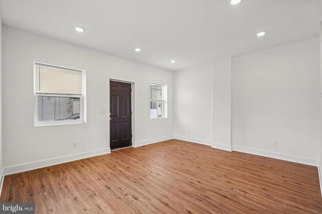 50 W FRONT ST, Bridgeport, PA 19405