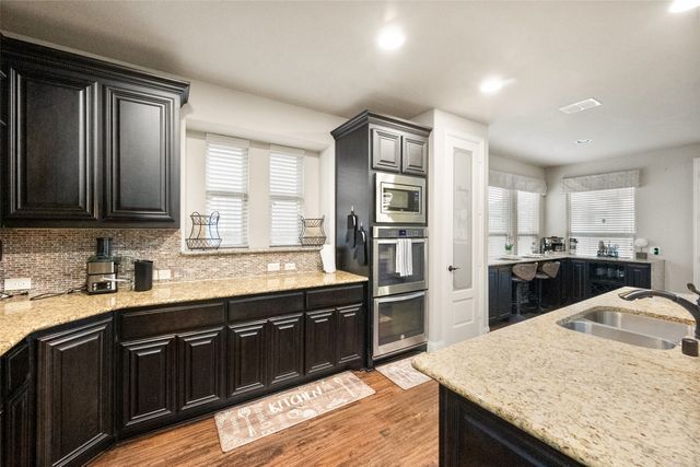 7243 Neblina Drive, Grand Prairie, TX 75054