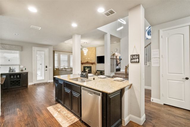 7243 Neblina Drive, Grand Prairie, TX 75054