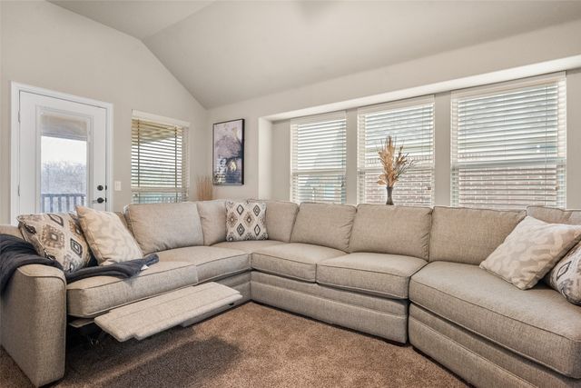 7243 Neblina Drive, Grand Prairie, TX 75054
