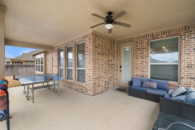 7243 Neblina Drive, Grand Prairie, TX 75054