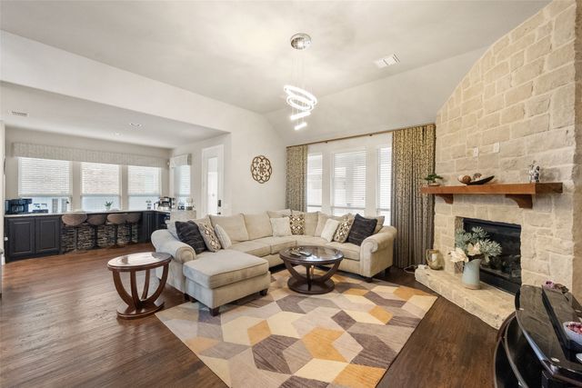 7243 Neblina Drive, Grand Prairie, TX 75054