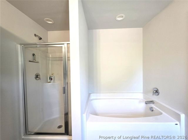 233 Chinook Lane, Raeford, NC 28376