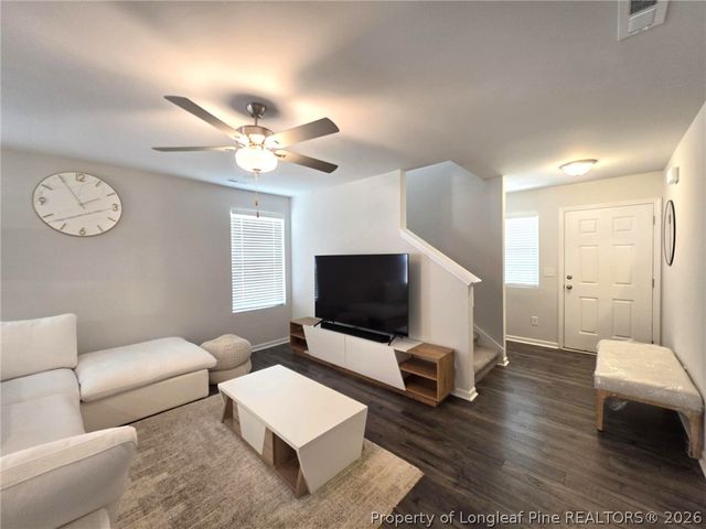 233 Chinook Lane, Raeford, NC 28376
