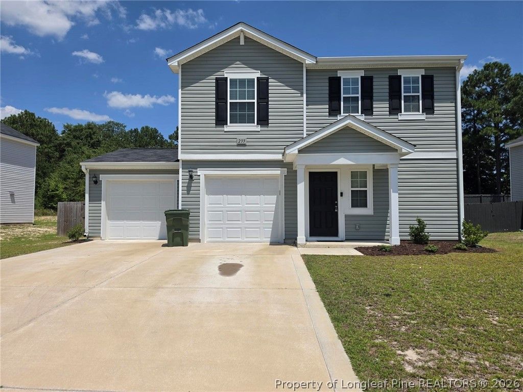 233 Chinook Lane, Raeford, NC 28376