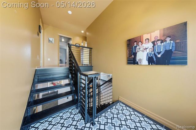 8727 Sarah Lane, Grosse Ile, MI 48138