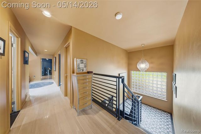 8727 Sarah Lane, Grosse Ile, MI 48138