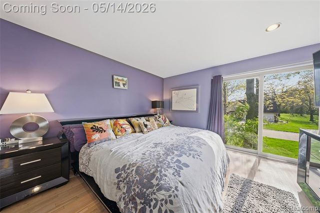8727 Sarah Lane, Grosse Ile, MI 48138