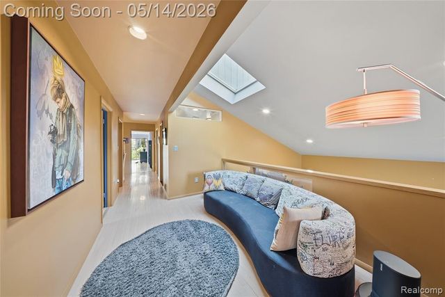8727 Sarah Lane, Grosse Ile, MI 48138