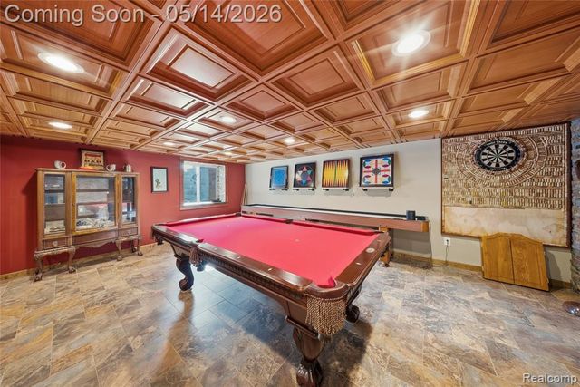 8727 Sarah Lane, Grosse Ile, MI 48138