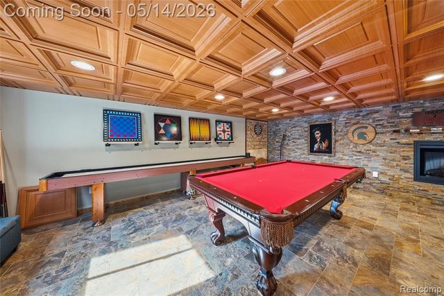 8727 Sarah Lane, Grosse Ile, MI 48138