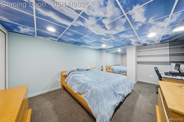 8727 Sarah Lane, Grosse Ile, MI 48138