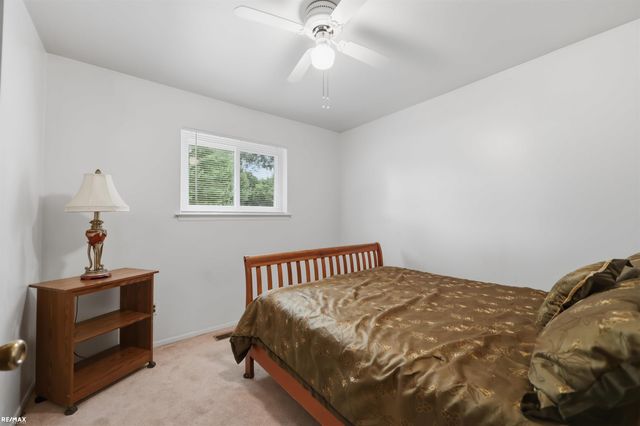 42654 Rutgers Drive, Sterling Heights, MI 48313