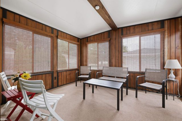 42654 Rutgers Drive, Sterling Heights, MI 48313