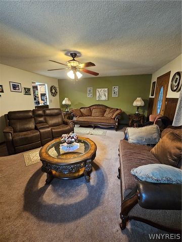 5791 Elmhurst Road, Hamburg, NY 14085