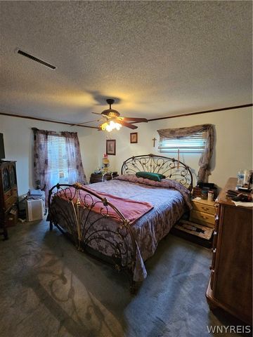 5791 Elmhurst Road, Hamburg, NY 14085