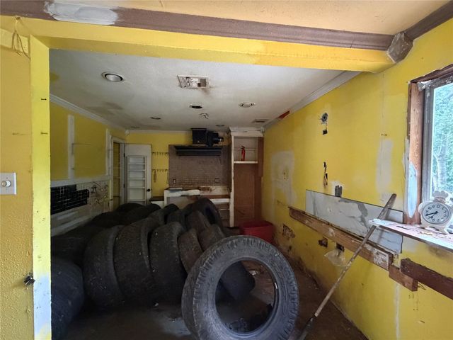506 Ruddy ST, Lockhart, TX 78644
