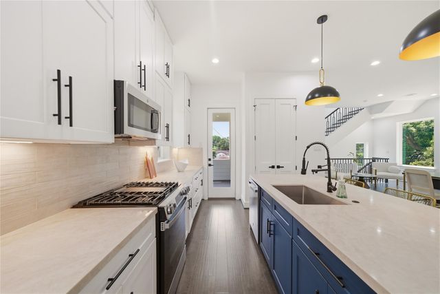 5024 Winnetka Street D, Houston, TX 77021
