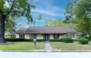 27225 Lana Lane, Oak Ridge North, TX 77385