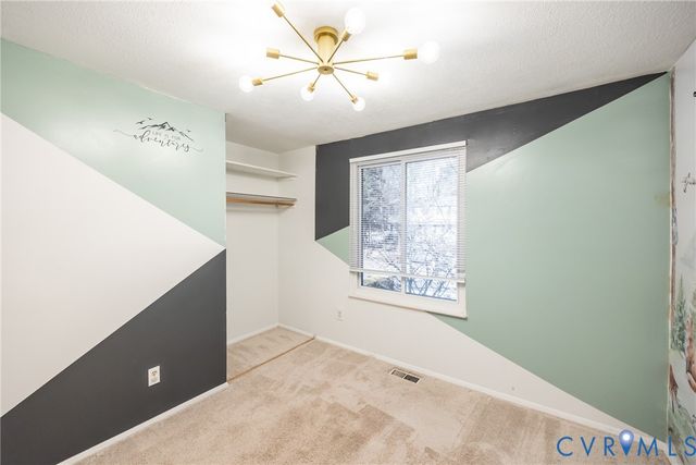 10423 Crumpets Ln, North Chesterfield, VA 23235