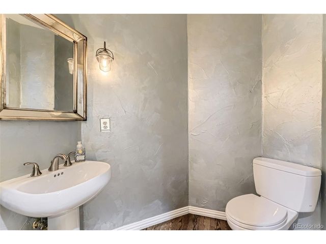 85 Silver Fox Dr, Greenwood Village, CO 80121