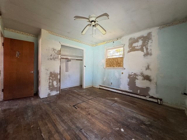 126 Alton Bradford Rd, Hopkinton, RI 02808