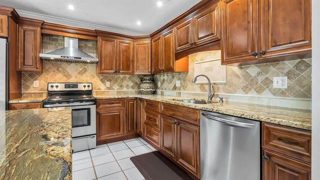 2510 Rampart Way S, Hollywood, FL 33026