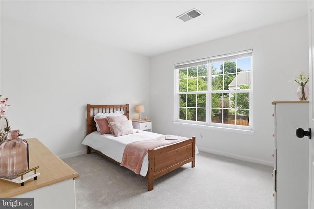 8571 ROTHBURY DR, Bristow, VA 20136