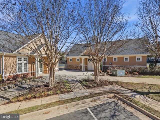 8571 ROTHBURY DR, Bristow, VA 20136