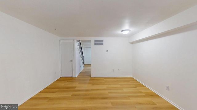 7302 BARLOWE RD #S-210, Landover, MD 20785