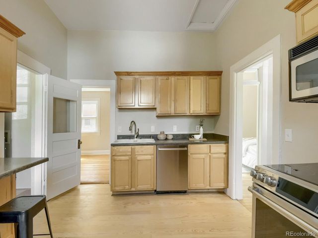 2127 W 33rd Ave, Denver, CO 80211
