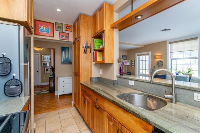 100 Pond St 9, Boston, MA 02130