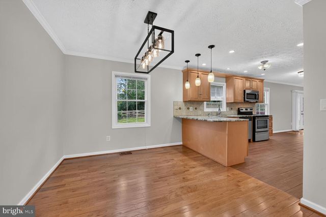 128 BRIARWOOD CT, Sterling, VA 20164